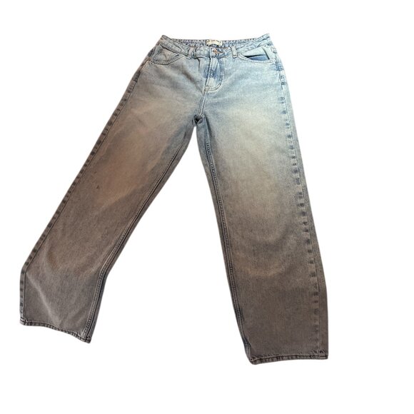 We the Free light wash blue jeans. Size 29 - Picture 1 of 5